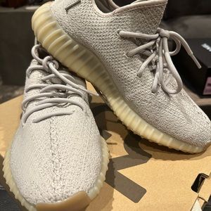 Yeezy Boost 350 V2 'Sesame'